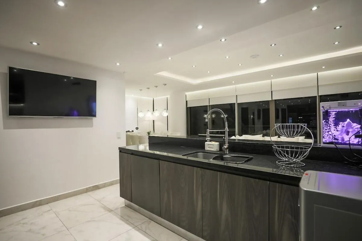 Luxury 3Br Apt, Wifi 1Gb, Laundry, Pools, Gym Cancun Apartment