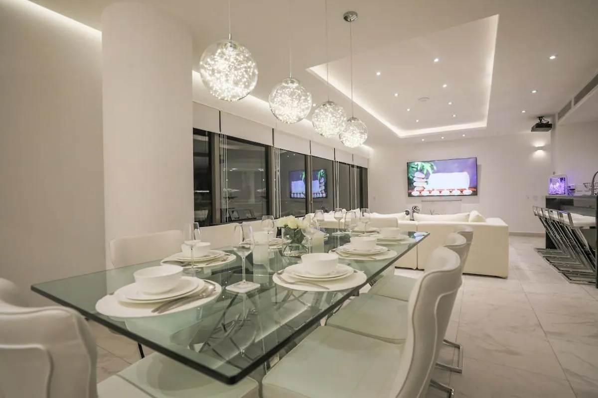 Apartment Luxury 3Br Apt, Wifi 1Gb, Laundry, Pools, Gym Cancun Mexico
