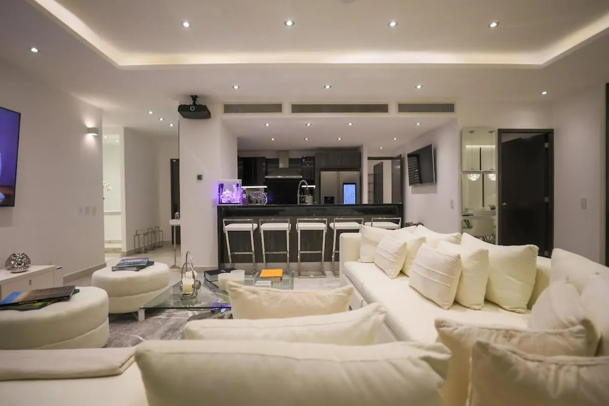 Apartment Luxury 3Br Apt, Wifi 1Gb, Laundry, Pools, Gym Cancun